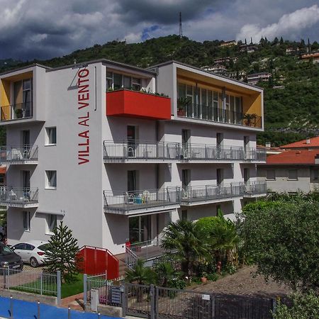 Hotel Villa Al Vento Torbole Sul Garda Bagian luar foto