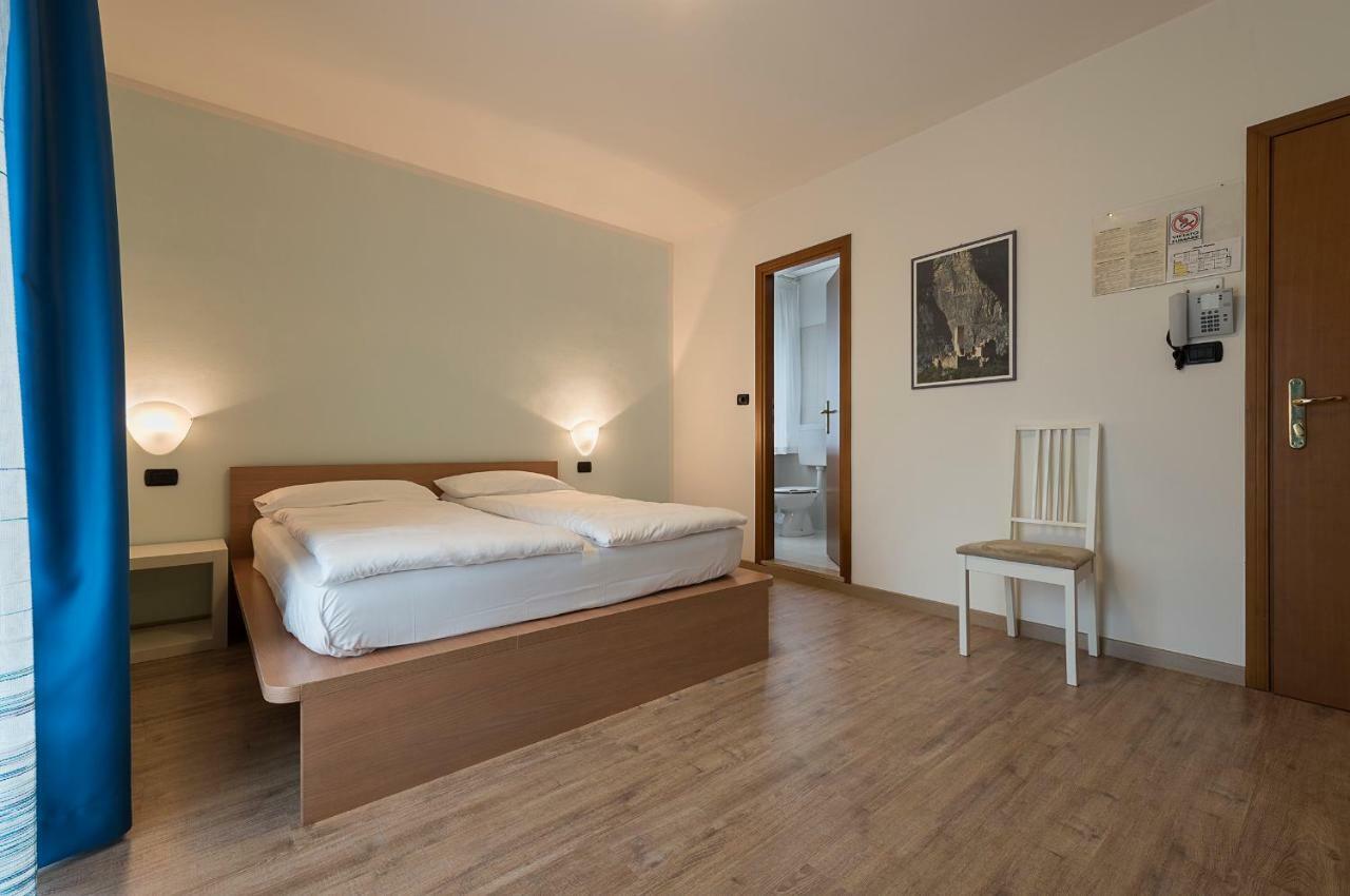 Hotel Villa Al Vento Torbole Sul Garda Bagian luar foto