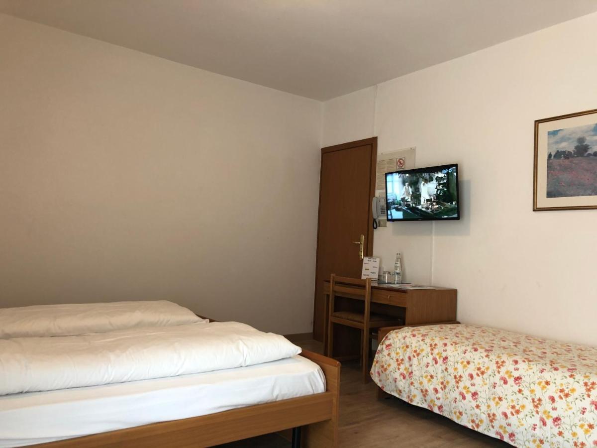 Hotel Villa Al Vento Torbole Sul Garda Bagian luar foto